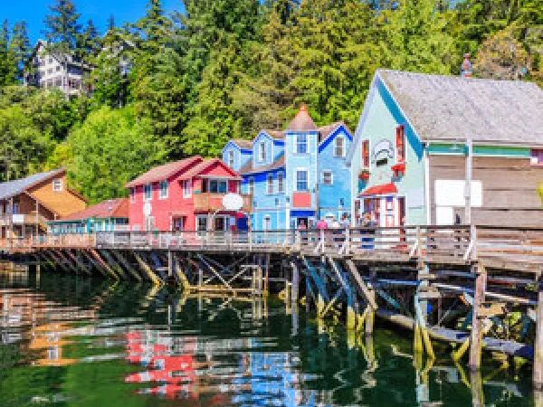 houses on a dock